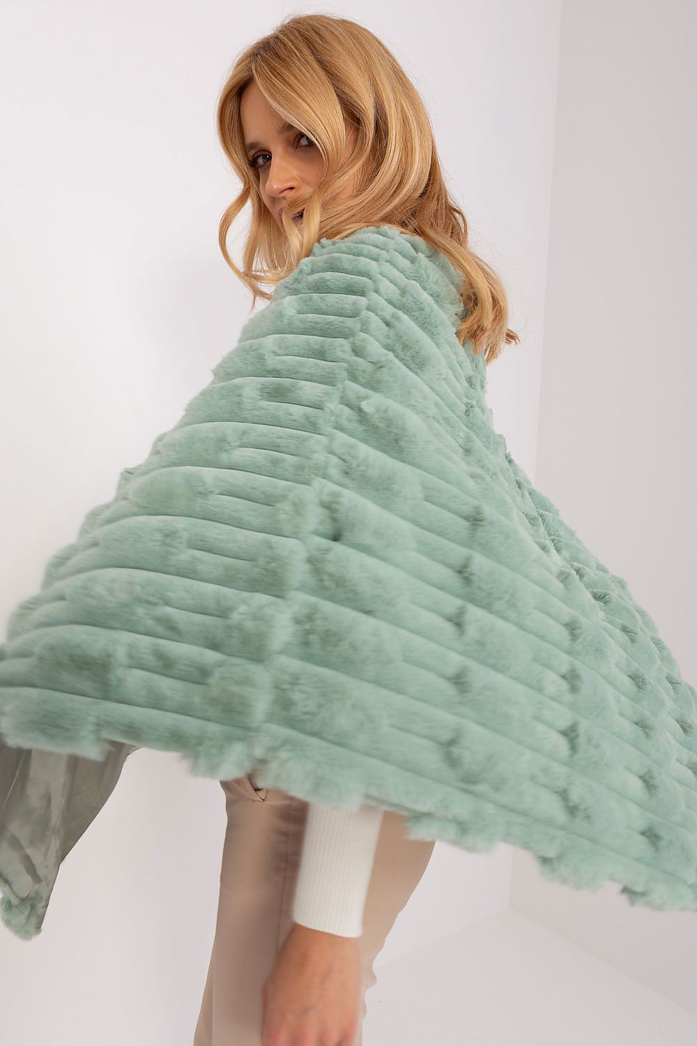 TEEK - Soft Plush Poncho SHAWL TEEK MH   