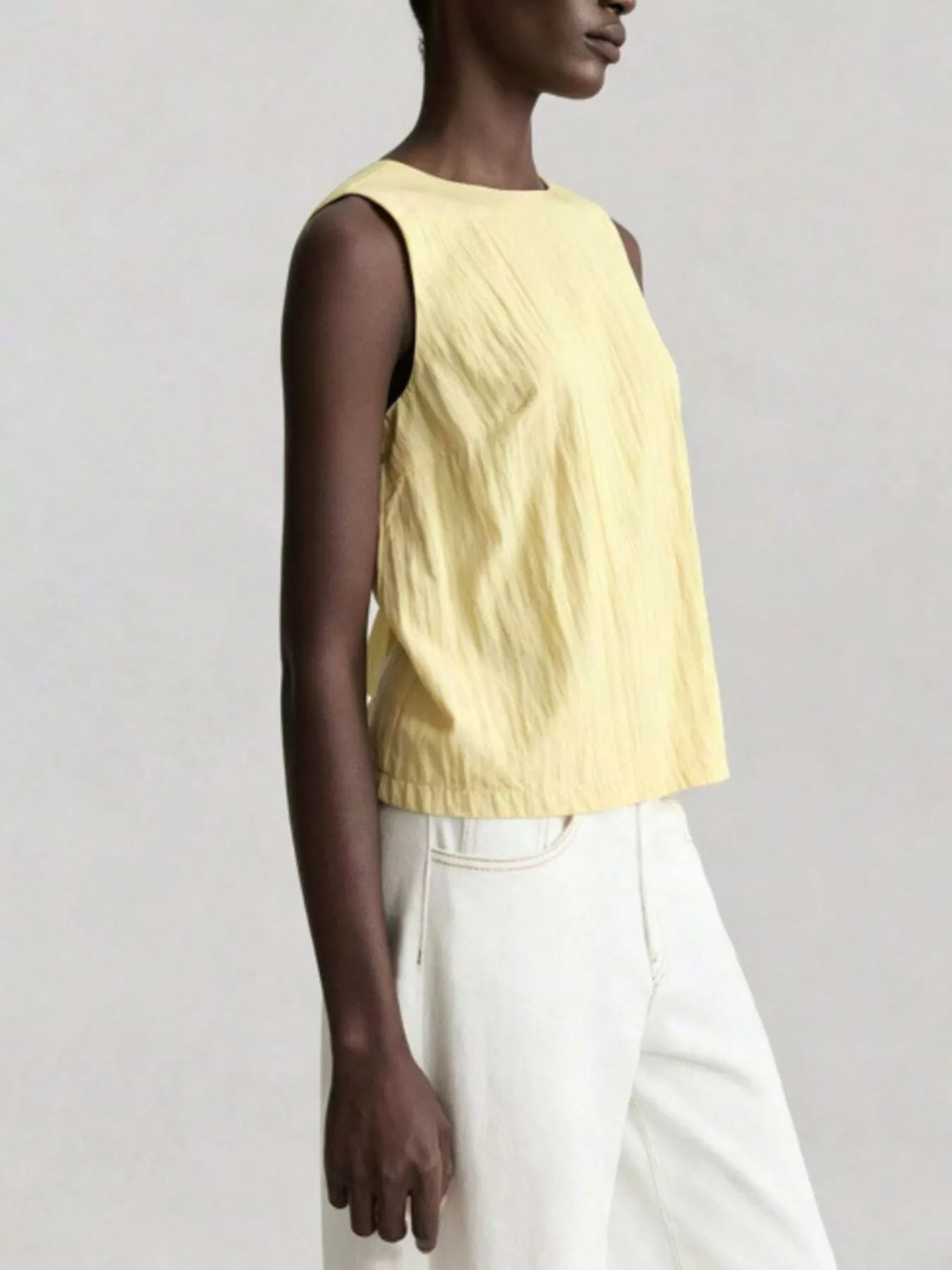 Textured Round Neck Tank Trendsi