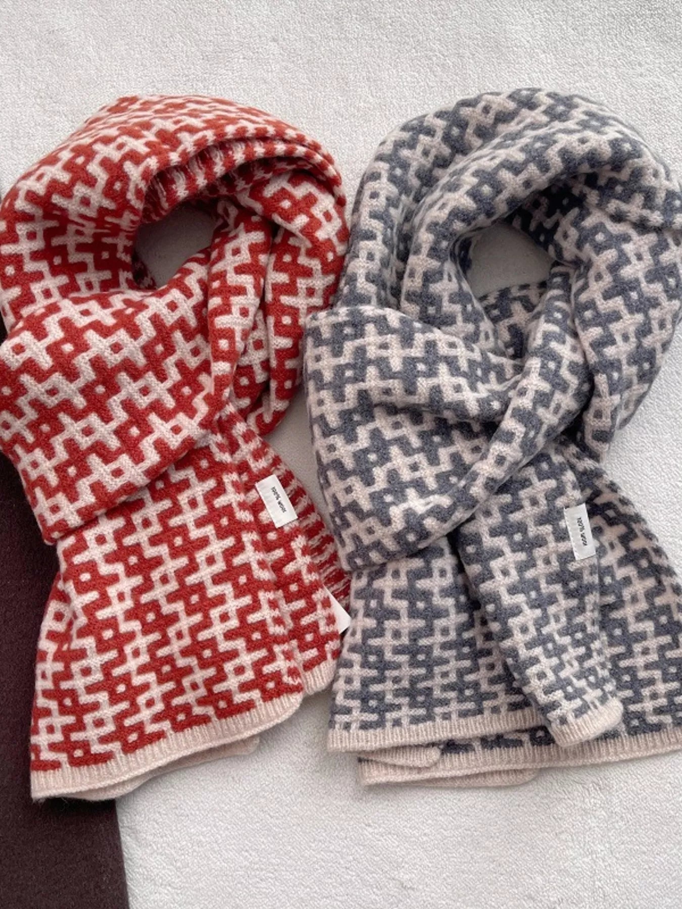 Wool Geometric Pattern Knitted Warm Scarf Trendsi