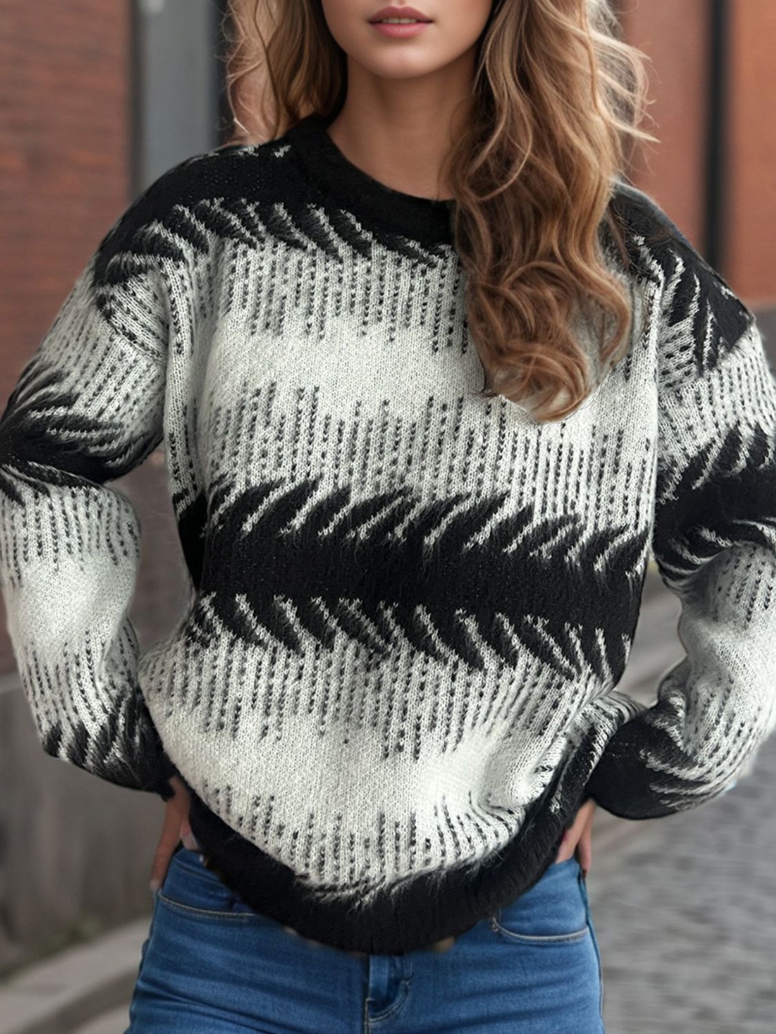 Contrast Round Neck Dropped Shoulder Sweater TEEK Trend