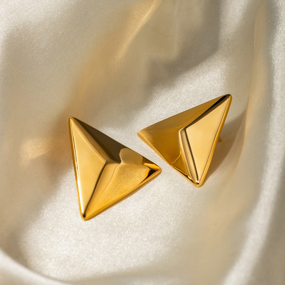 TEEK - Stainless Steel 3D Triangle Earrings JEWELRY TEEK Trend   