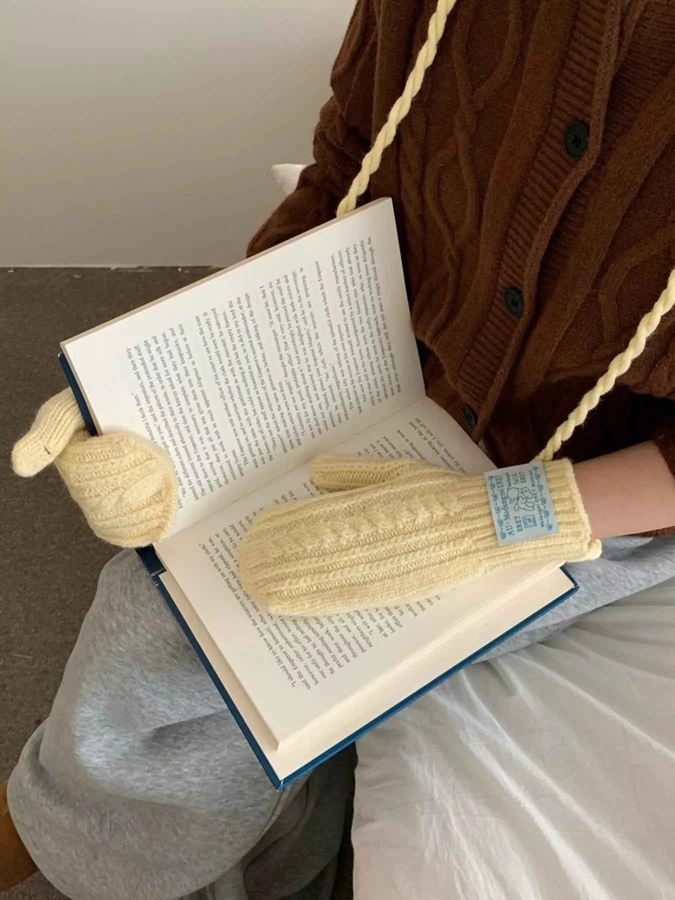 TEEK - Cable Knit Warm Mittens Gloves GLOVES TEEK Trend