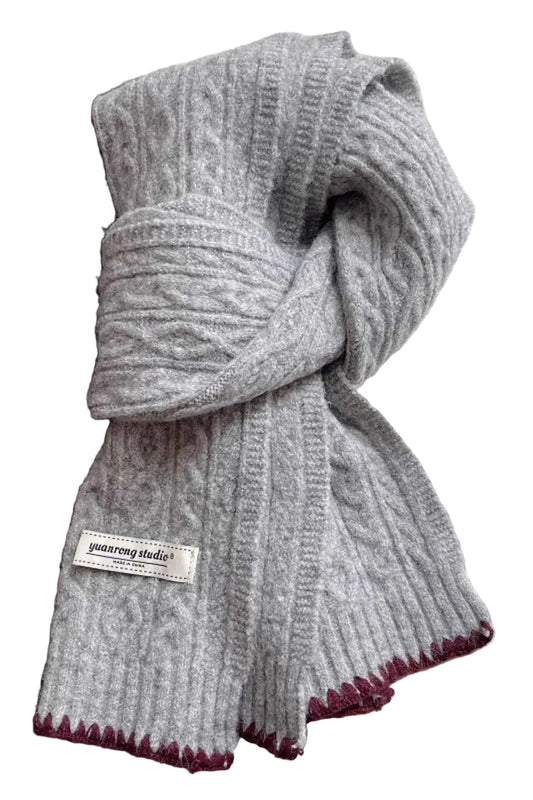 TEEK - Cozy Knitted Cable-Knit Scarf with Contrast Trim SCARF TEEK Trend Light Gray ONESIZE