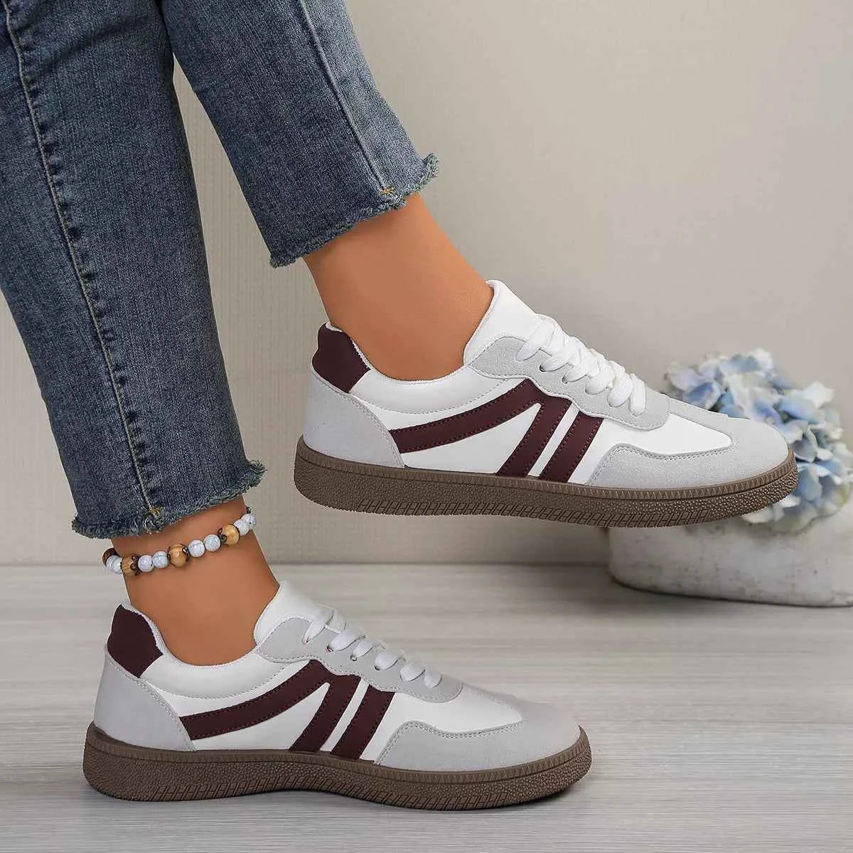 Striped Lace-Up Casual Sneakers Trendsi