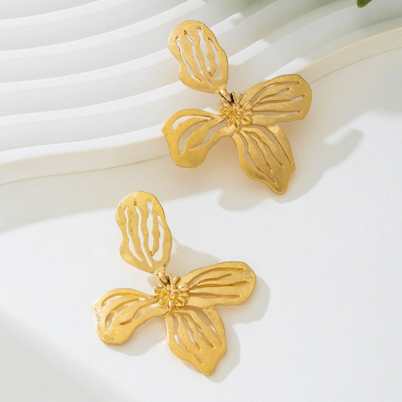 TEEK - Metal Stencil Leaf Flower Gold Earrings JEWELRY TEEK K