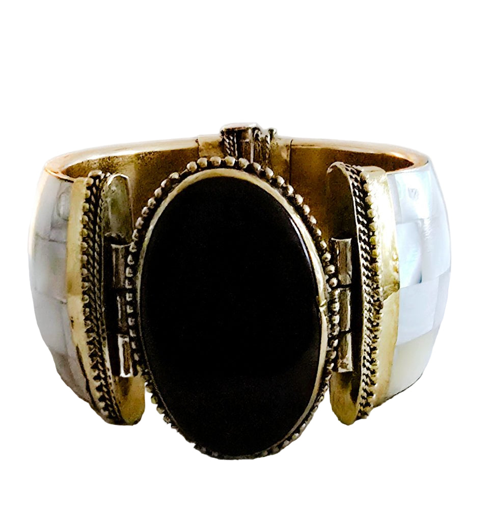 TEEK - Natural Black Agate Shell Bangle JEWELRY TEEK LSC