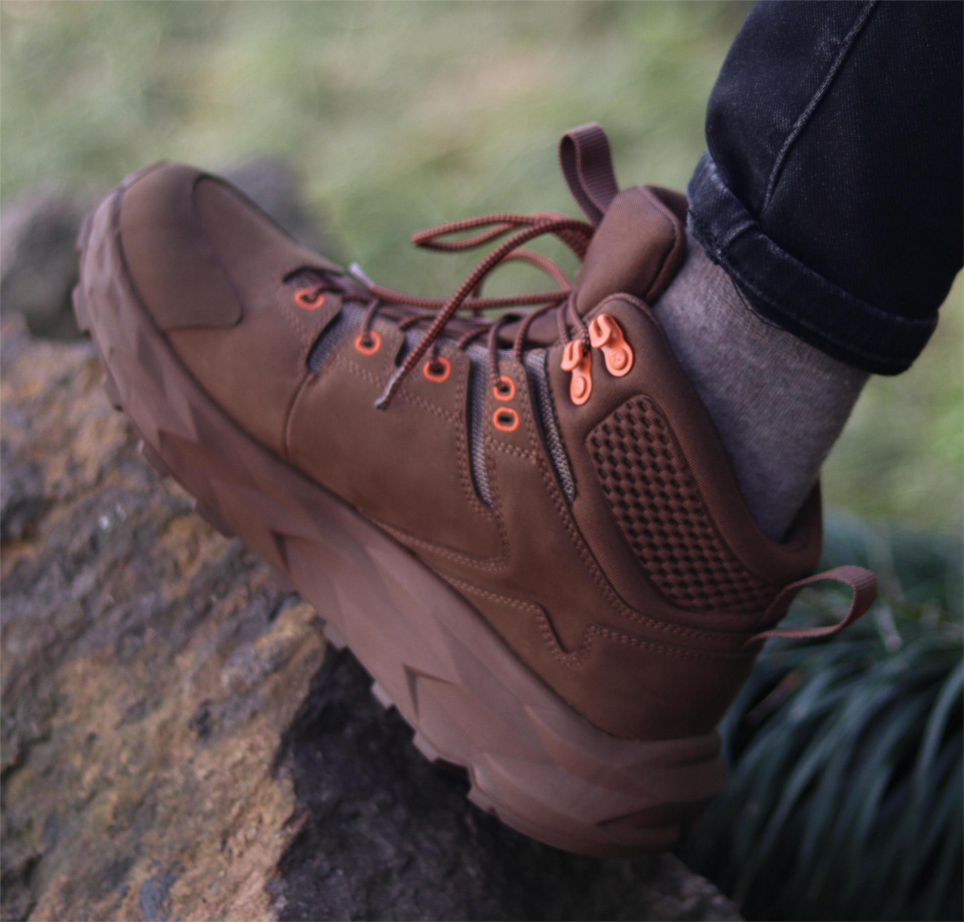 ROCKROOSTER Farmington Brown 6 Inch Waterproof Hiking Boots with VIBRAM® Outsole OC21031 Hiking shoes Rock Rooster Footwear Inc