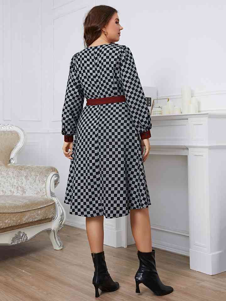 TEEK - Black Plus Size Plaid V-Neck Long Sleeve Dress DRESS TEEK Trend   