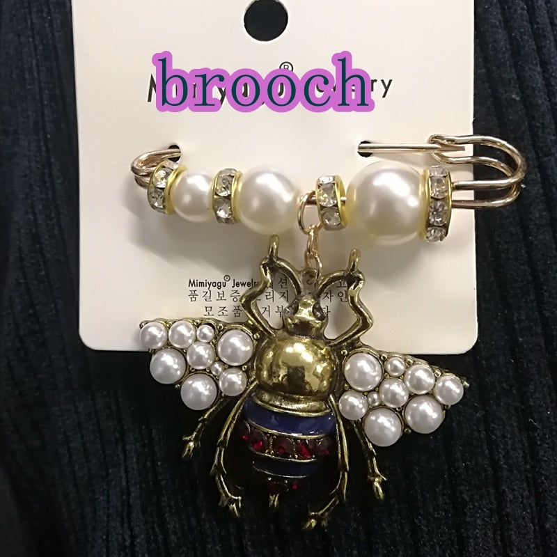 TEEK - Handmade Elastic Pearl Bee Jewelry JEWELRY theteekdotcom BR001  