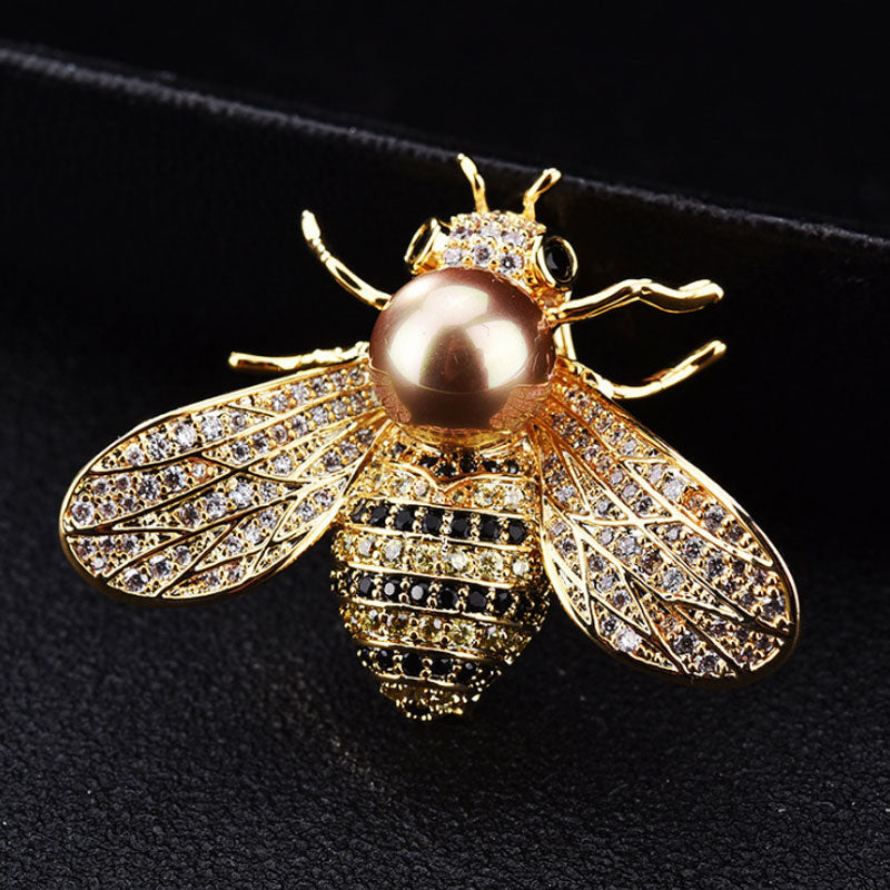 TEEK - Little Bee Brooch JEWELRY theteekdotcom Gold Pearl  
