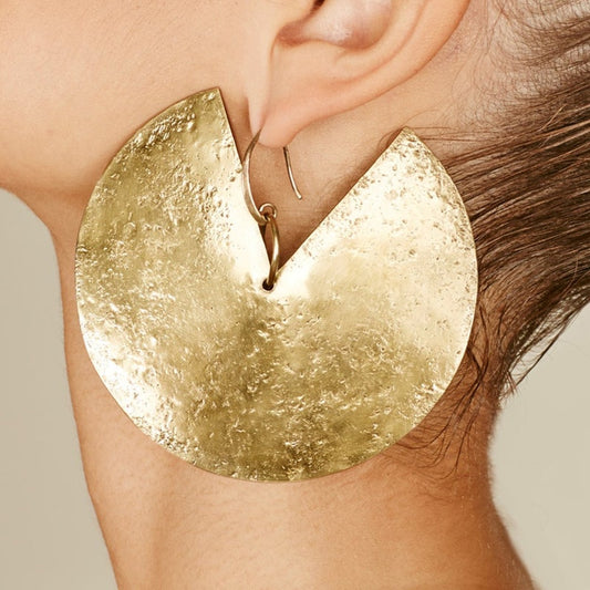 TEEK - Hammered Knotch Disc Earrings JEWELRY theteekdotcom   