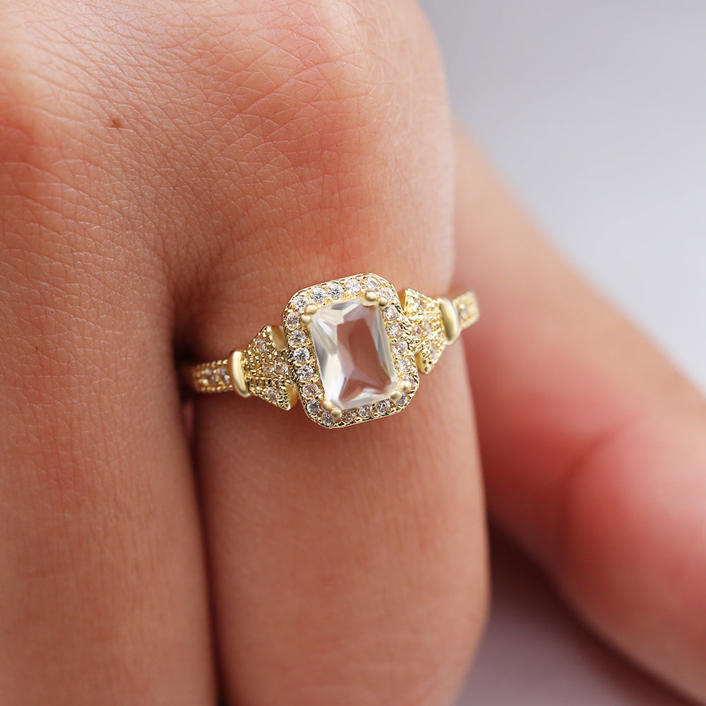 TEEK - Luxury Shiny CZ Stone Ring JEWELRY theteekdotcom   