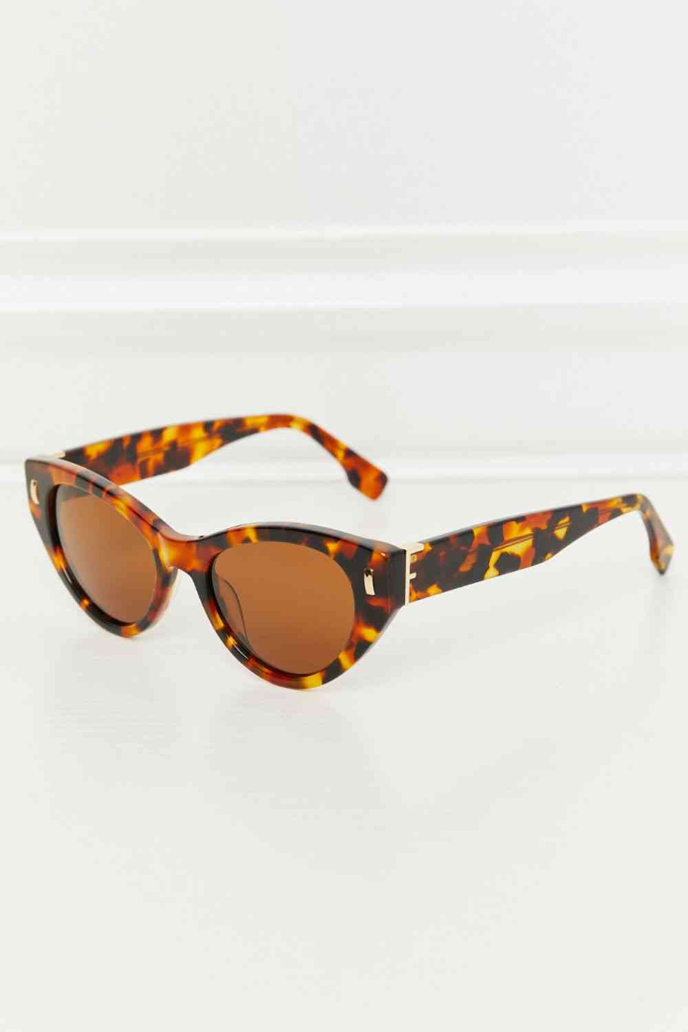 TEEK - Tangerine Cateye Tortoiseshell Sunglasses EYEGLASSES TEEK Trend   
