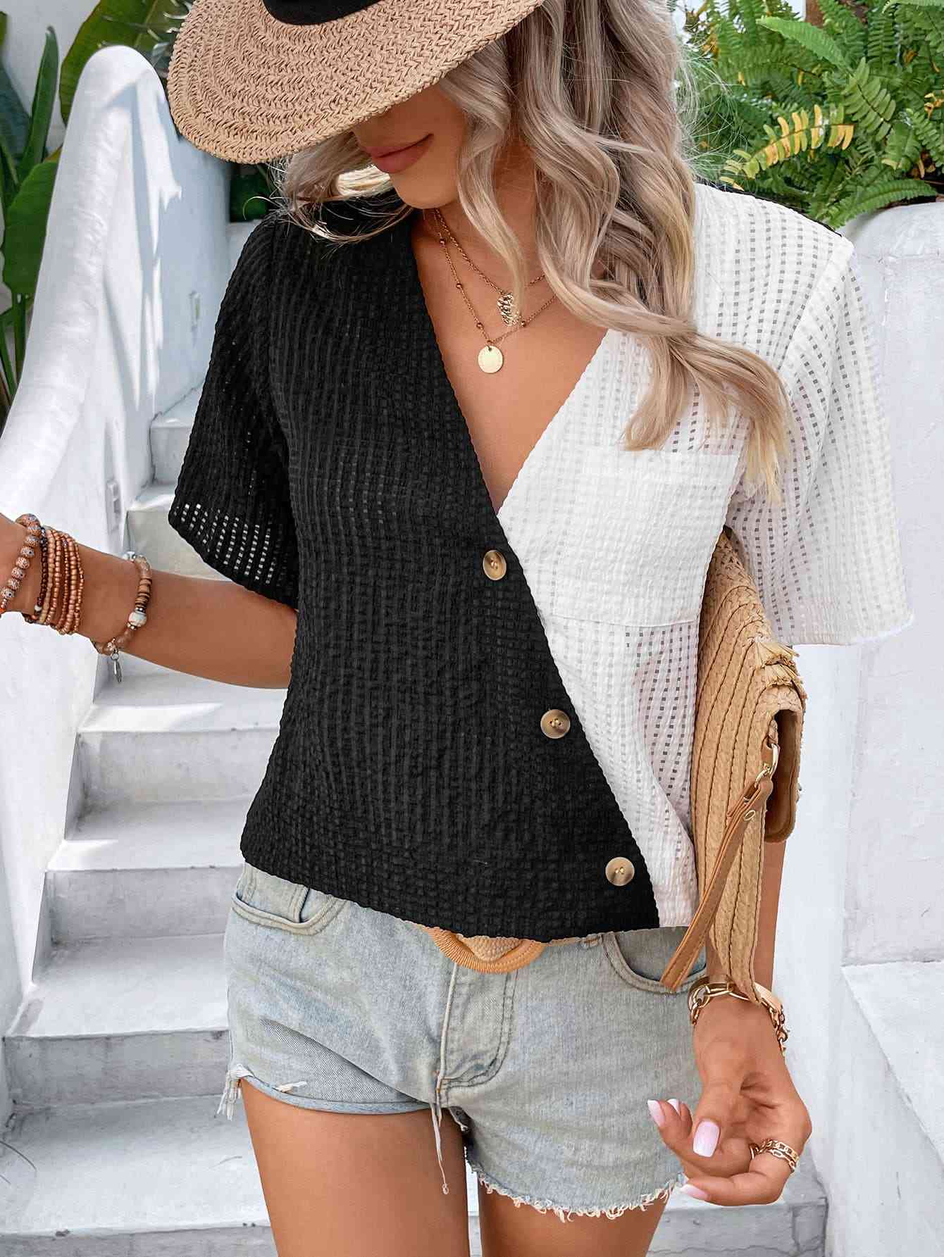 TEEK - Black and WhiteTwo-Tone Buttoned Top TOPS TEEK Trend   